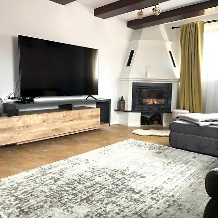 Bran Place La Odaie Simon Exterior foto